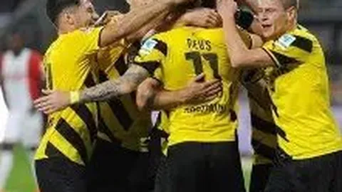 佟丽娅力挺陈思诚新片，甜蜜互动破婚变传闻